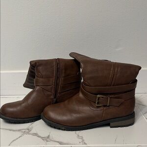 Link Brown Kids Boots with Buckle